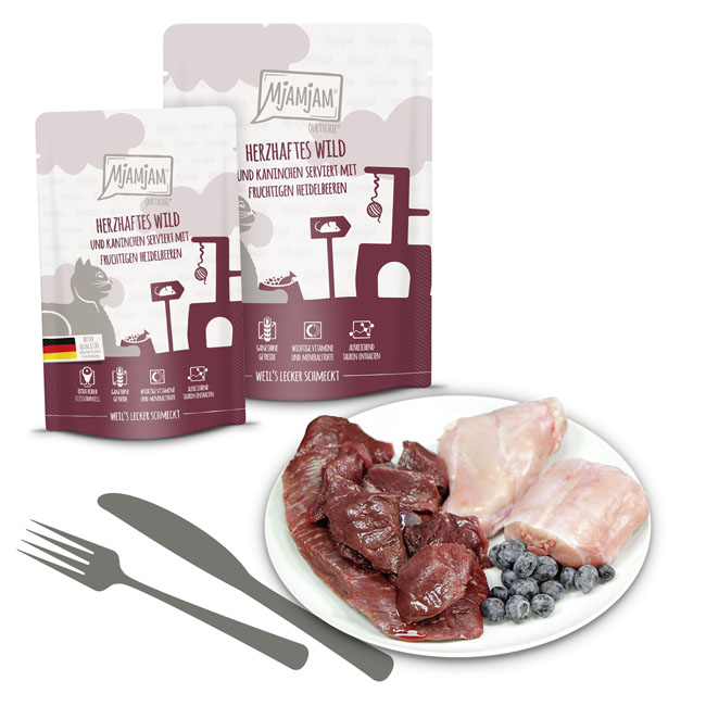MjAMjAM Cat Quetschie Herzhaftes Wild mit Kaninchen & fruchtigen Heidelbeeren