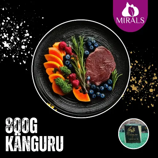 MIRALS Känguru mit Spinat und Broccoli an Blaubeeren-Papayacreme